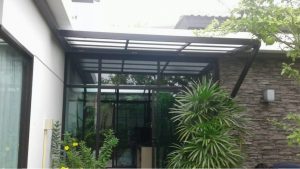 ช่างติดตั้งกระจกอลูมิเนียม